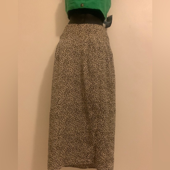 Leopard Silk Skirt - Picture 3 of 7